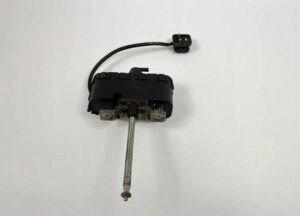 A1408201342 MOTOR STERGATOR FAR STANGA MERCEDES