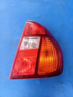 * 8200403982 STOP SPATE DREAPTA FARA BEC RENAULT CLIO 1998 / 2004