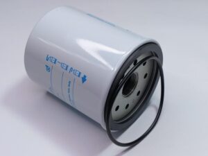 Filtru Combustibil 3I-1484, E7HT9J288BA, E7HZ9J288A, E7HZ9N184B, E8HT9J288AA, 9576P550088, E5HT9155DA, E6HZ9155D, E7HT9J288A, E7HT9J288B, E7HZ-9N184-B, E7HZ4N184A, E7HZ9J288B, E7HZ9N184A, E8HT9J288M, DNP550088, AT81478, DQ24057, 000 477 94 15, 3820927005, 4779415, A0004779415, A3820927005, 84993233, 42300000